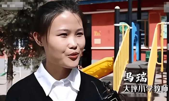 2021年，宁夏7岁小女孩一笑成名，后拒百万签约，如今怎么样了？
